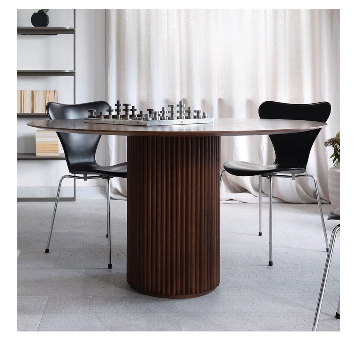 Ivar Round Dining Table, Oak