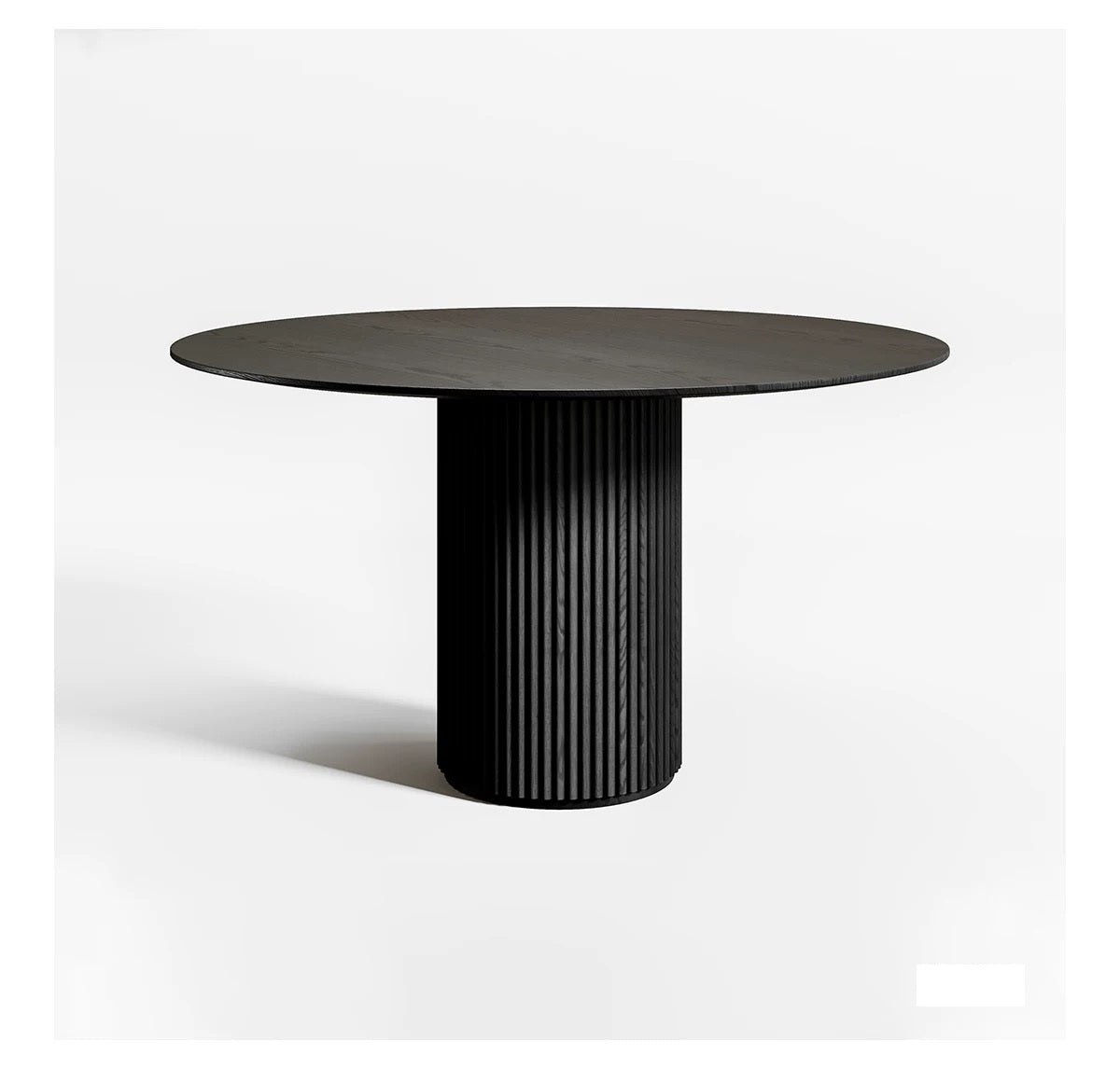 Ivar Round Dining Table, Oak