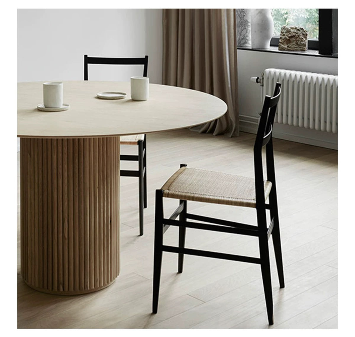 Ivar Round Dining Table, Oak