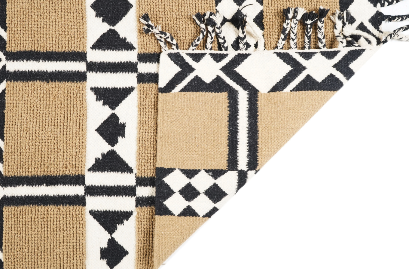 Veera Handwoven Woollen Pile Rug
