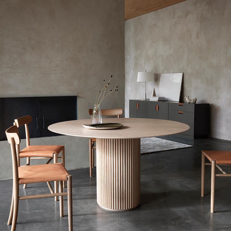 Ivar Round Dining Table, Oak | Weilai Concept